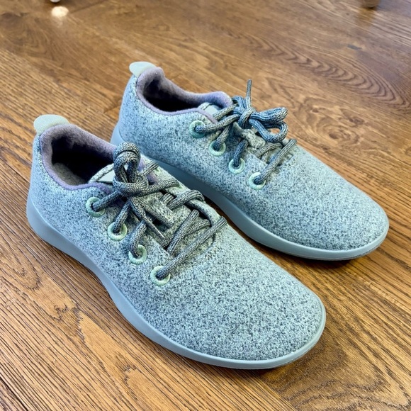Allbirds Merino Wool Runners​ - Picture 6 of 7